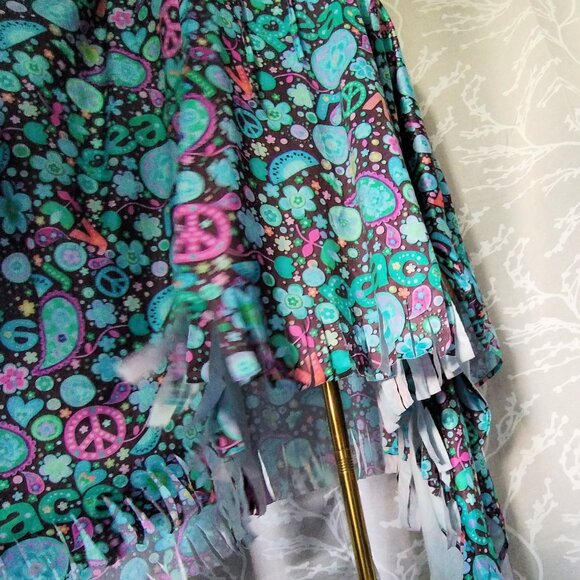 Colorful House Women Hippie Poncho Adult 60s Cosplay Costume - Picture 3 of 6